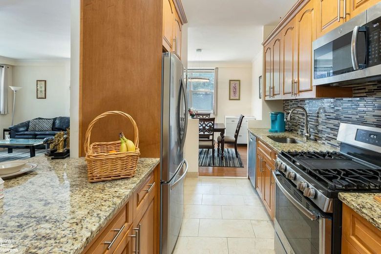 555 Kappock Street #2E