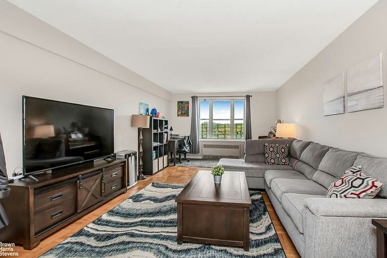 5601 Riverdale Avenue #7B