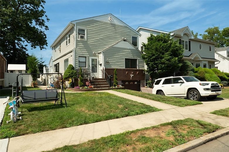574 Lincoln Street