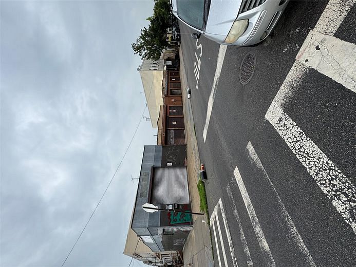 576 Grandview Avenue