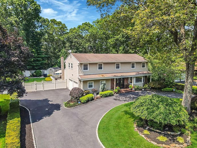 59 Lindron Avenue