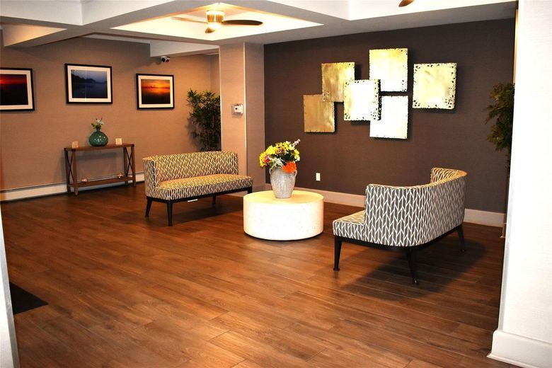 596 Broadway #10B