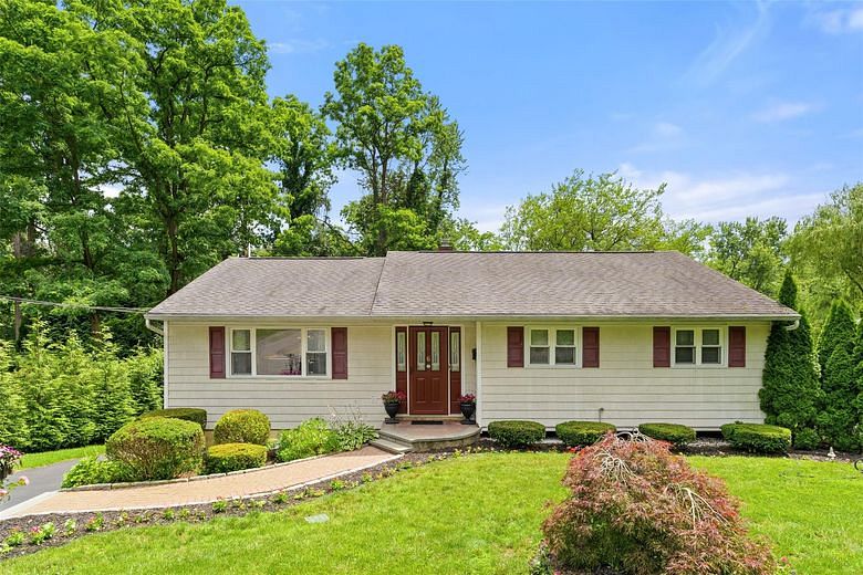 6 Andover Road