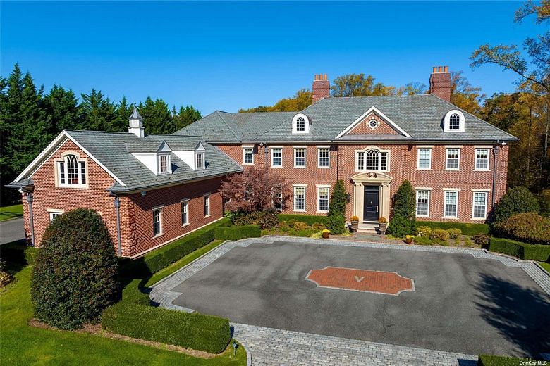 6 La Colline Drive