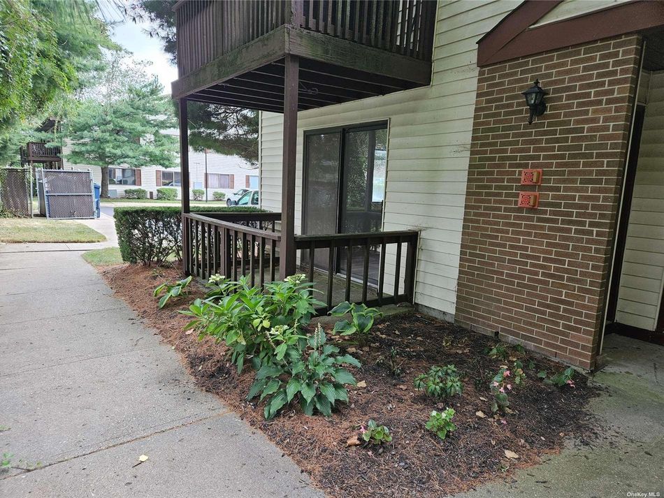 Homes For Sale in North Amityville Yoreevo