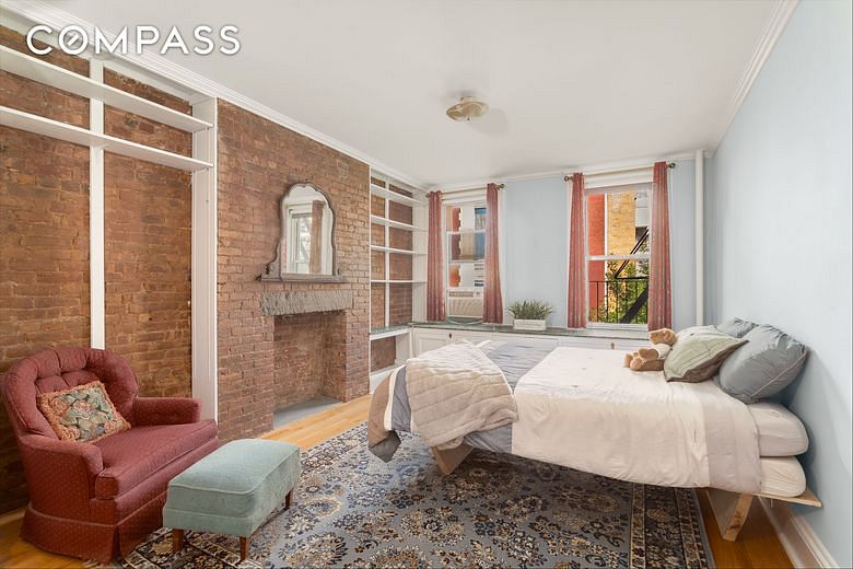 616 East 9th Street #4W