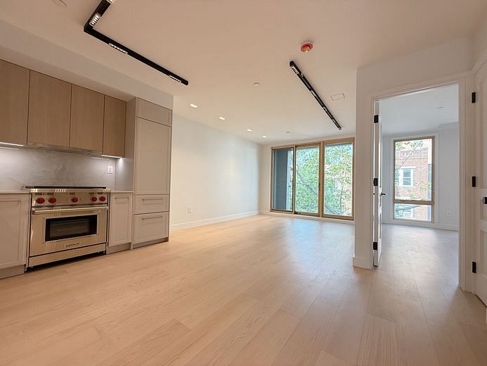 636 Lorimer Street #3