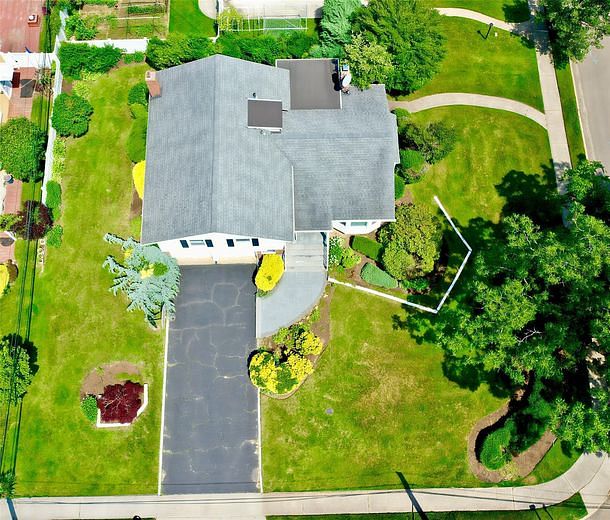 64 Meadowfarm Road