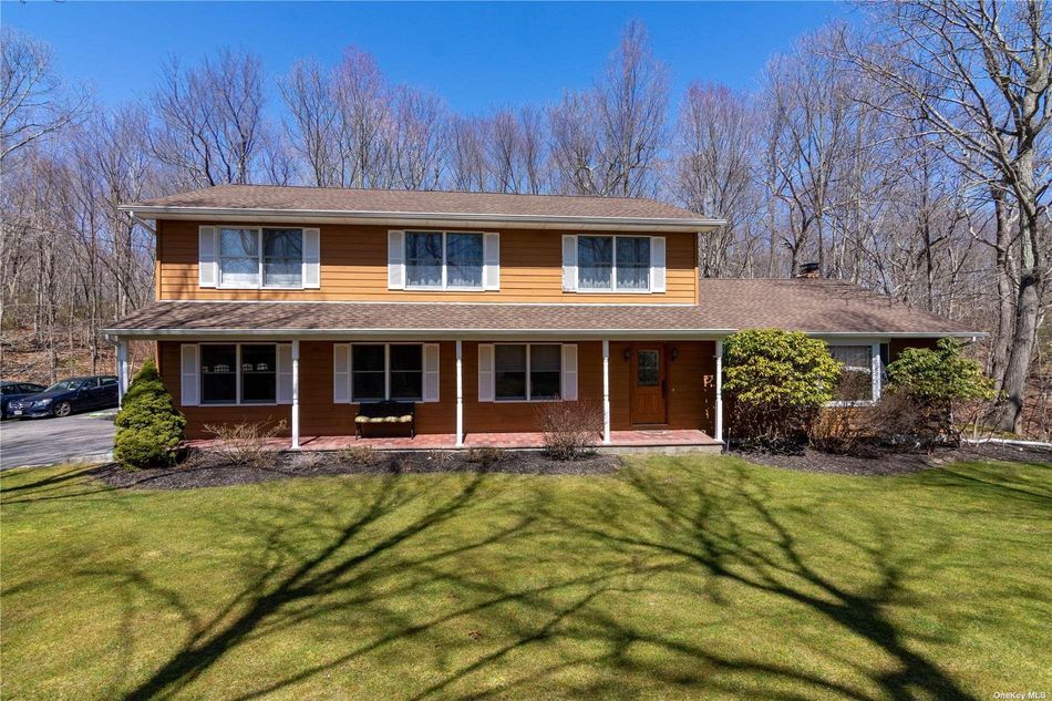 1 Old Mill Path in Nissequogue Yoreevo