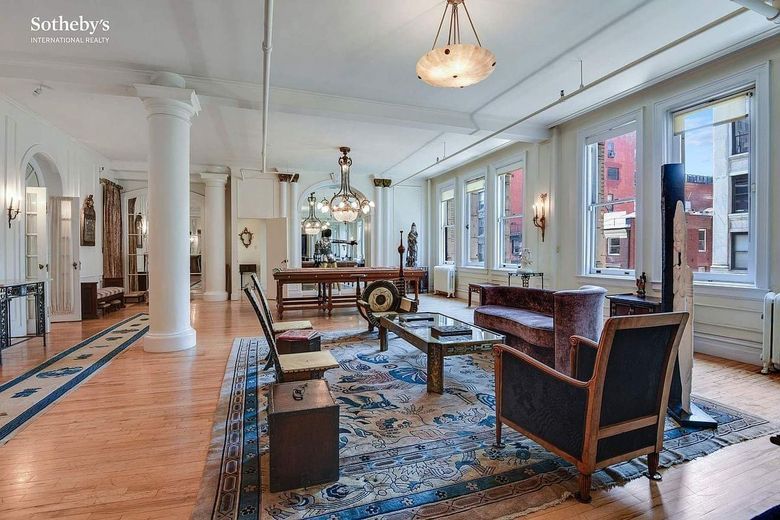 684 Broadway #4E