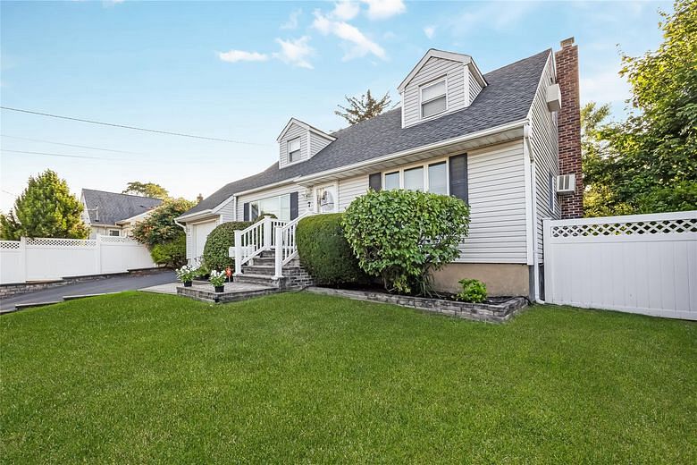 7 Frank Avenue