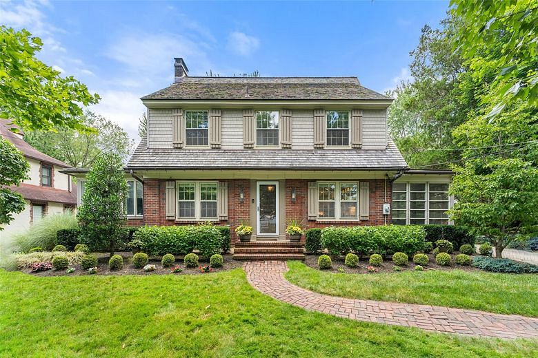 7 Murchison Place