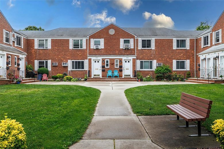 71-12 260 Street #H    1st F