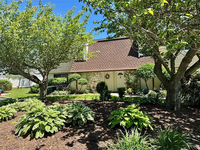 71 Pointe Circle S #71