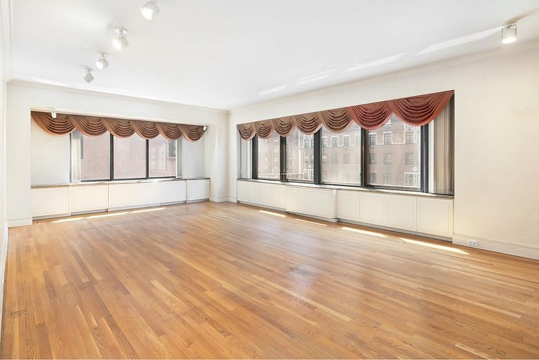 733 Park Avenue #8THFLOOR