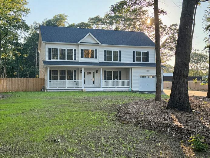 78 Horseblock Road