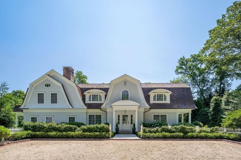 8 East Huxley Drive