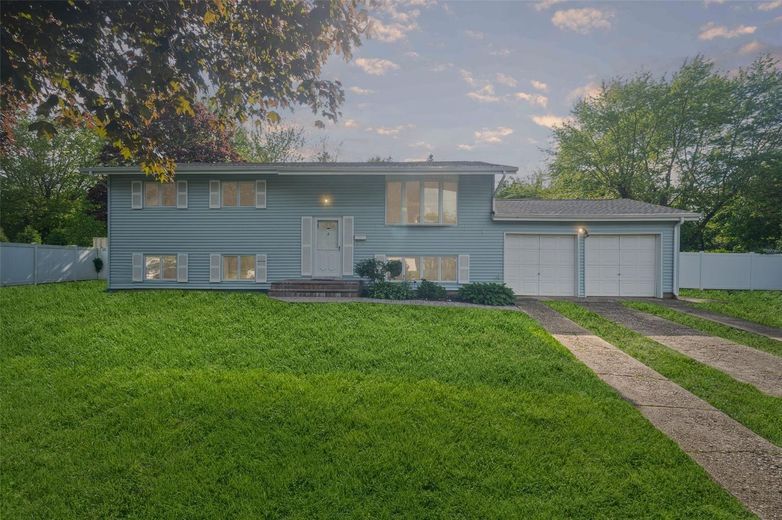 8 Ridge Road