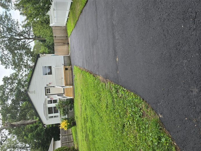80 Oakdale Avenue