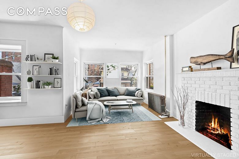 825 East 21st Street