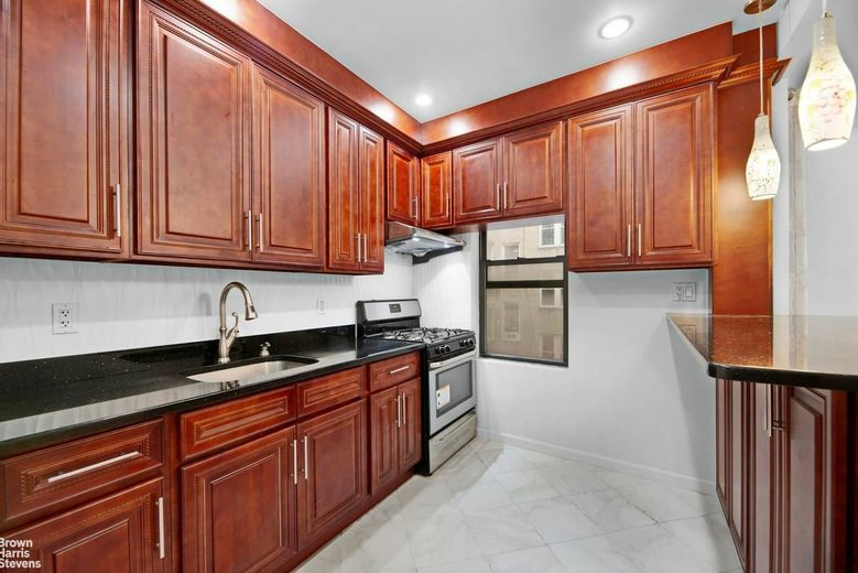 828 Gerard Avenue #2G