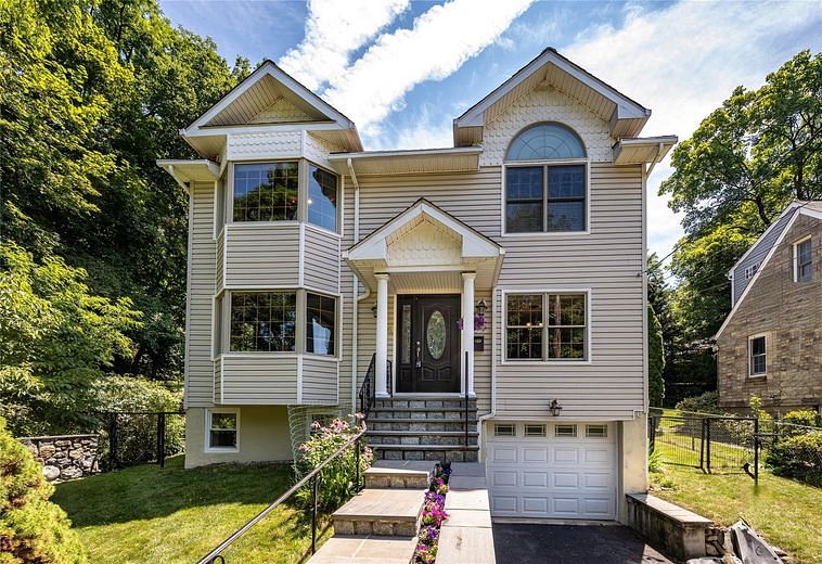 84 Macarthur Lane