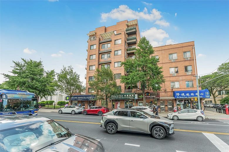 85-23 Broadway #7C