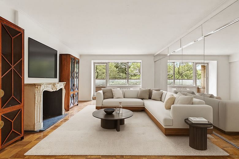 860 Fifth Avenue #4H