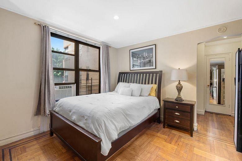 860 Grand Concourse Ave #4J