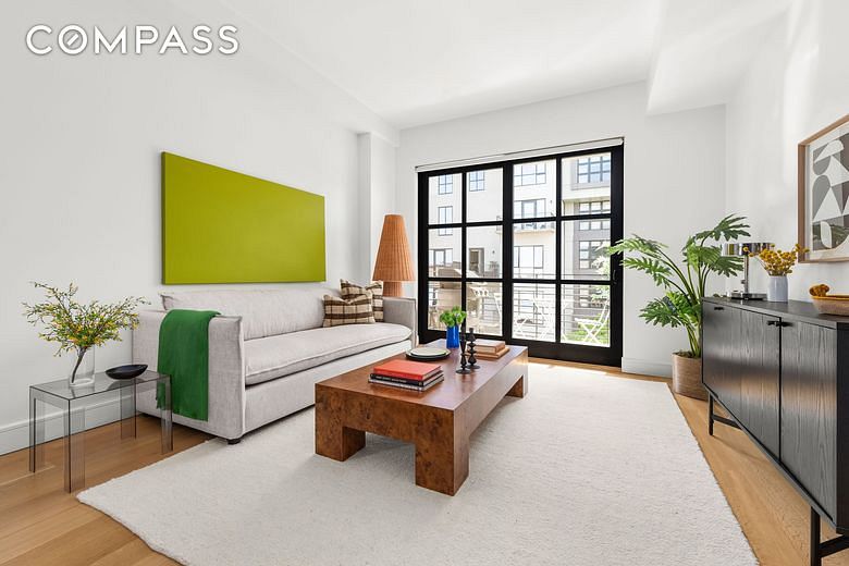 868 Lorimer Street #3C