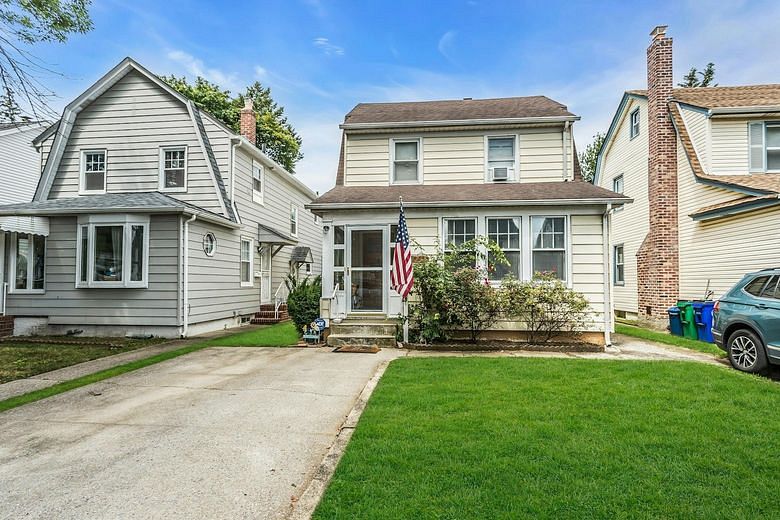 8748 252nd Street