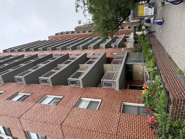 89-15 Parsons Boulevard ##4B