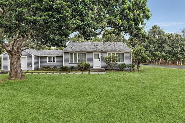 9 Gravel Hill Road