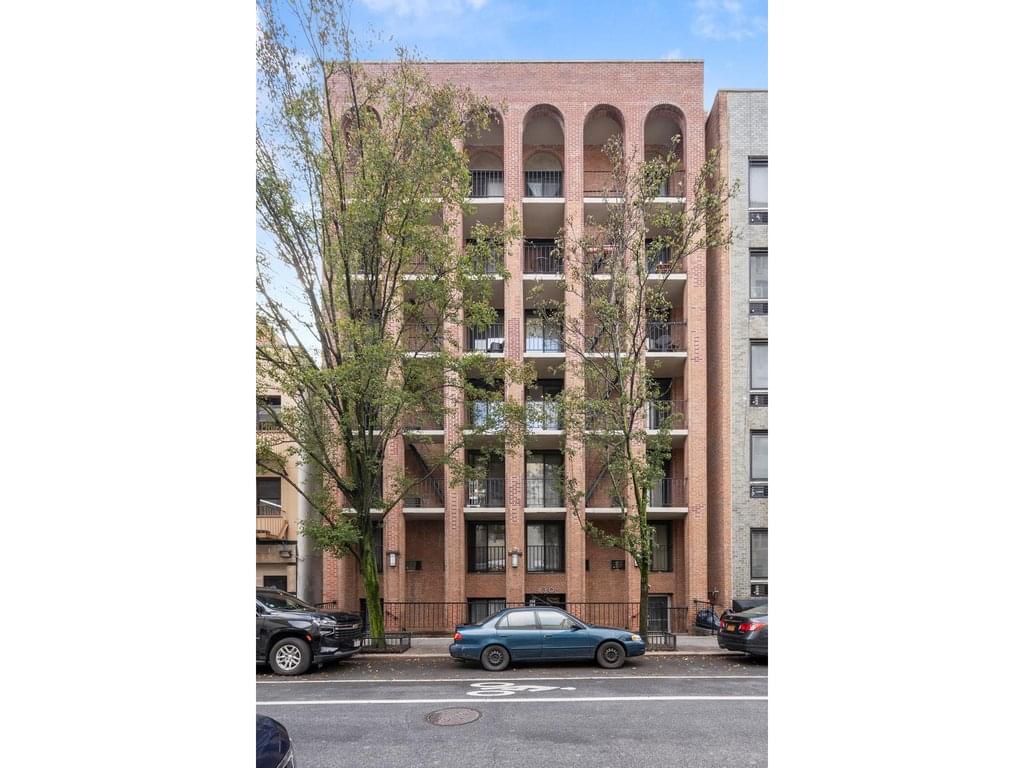 430 East 77th Street 3A in Manhattan For Sale Yoreevo