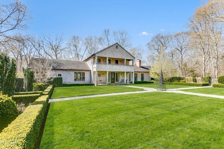 939 Springs Fireplace Road