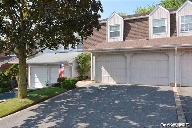 95 Woodlake Drive W #95