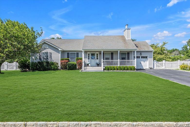 97 Vineyard Way