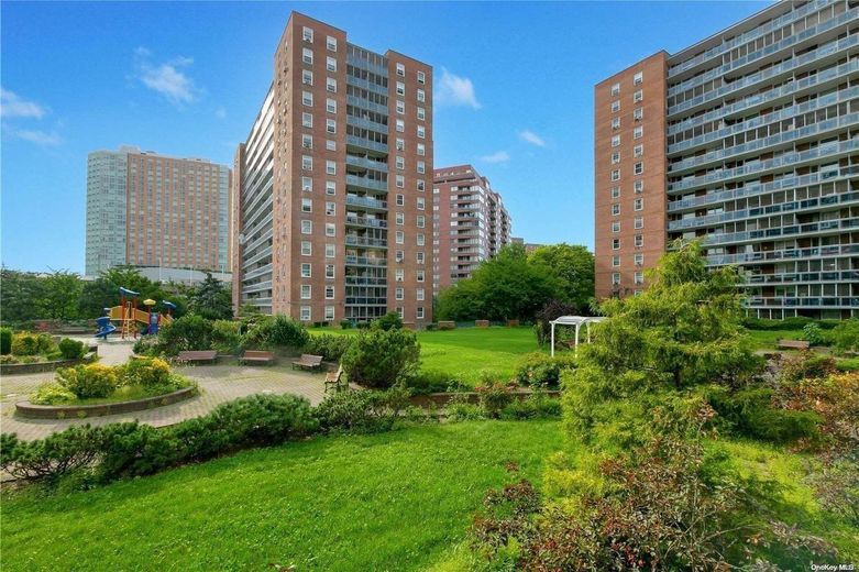 98-20 62 Drive #11A