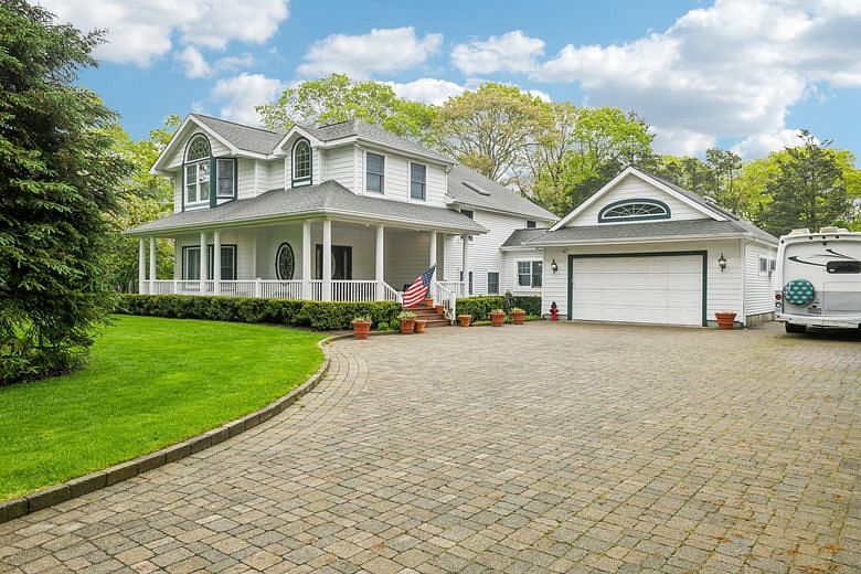 98 Beach Road