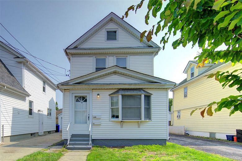 99 Elizabeth Street