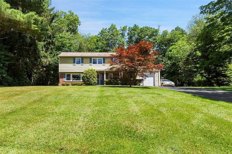 990 Lester Road
